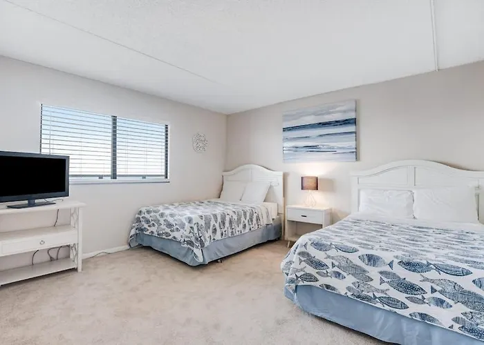 Beachfront With Great Views Balcony Pools & Game Holiday home Ocean City