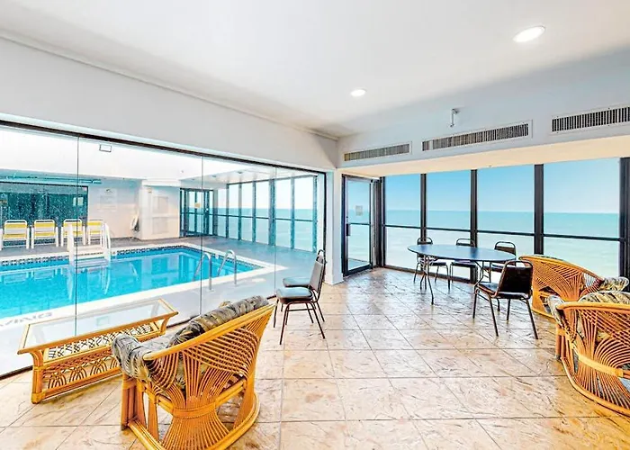 Beachfront With Great Views Balcony Pools & Game Holiday home Ocean City
