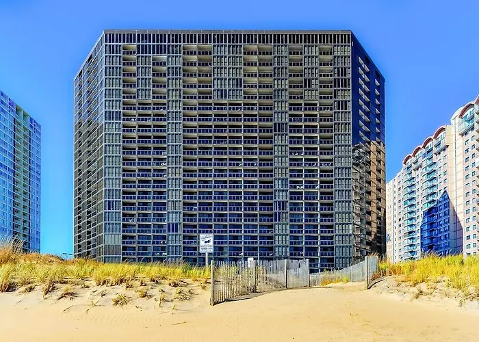 Holiday home Beachfront With Great Views Balcony Pools & Game Ocean City
